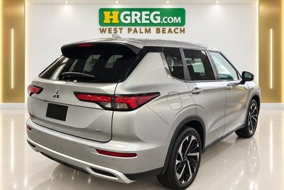 2024 Mitsubishi Outlander SE Black Edition