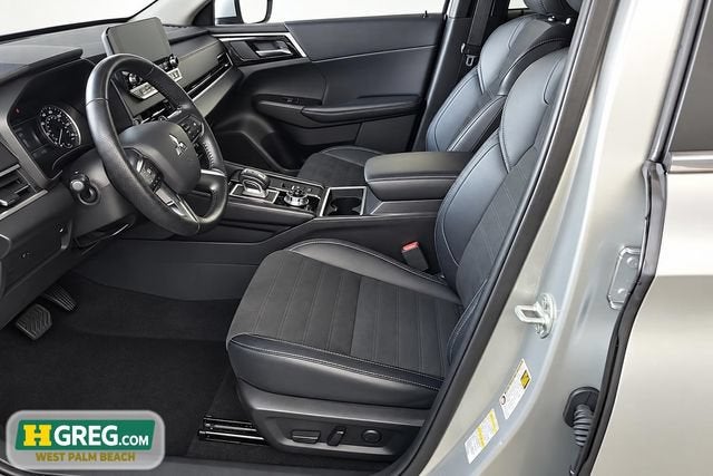 2024 Mitsubishi Outlander SE Black Edition