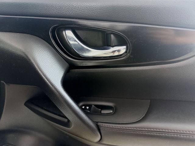 2017 Nissan Rogue Sport SV