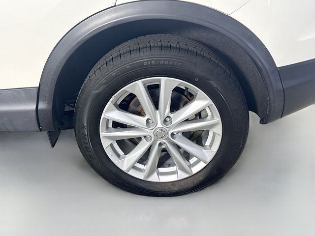 2017 Nissan Rogue Sport SV