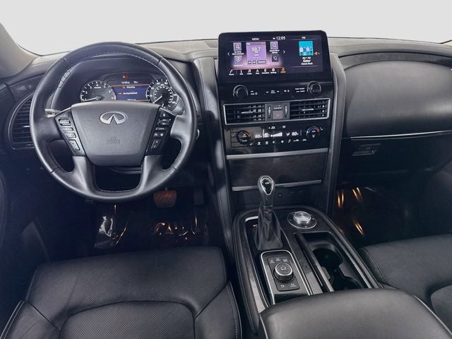 2024 INFINITI QX80 LUXE