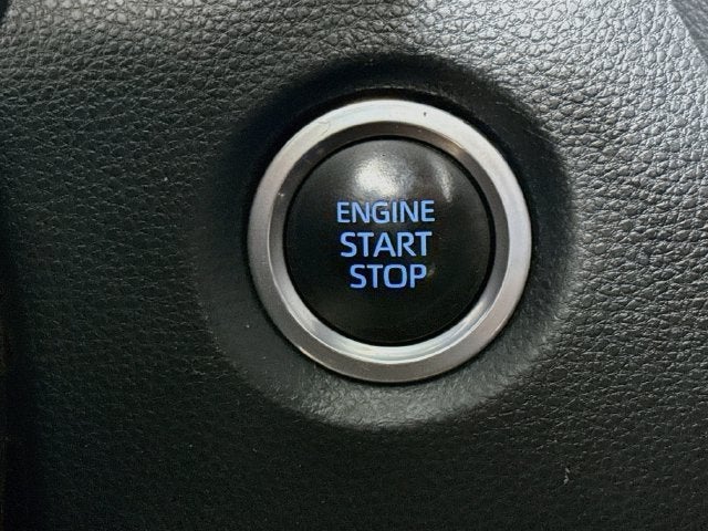 2022 Toyota Corolla Hatchback SE