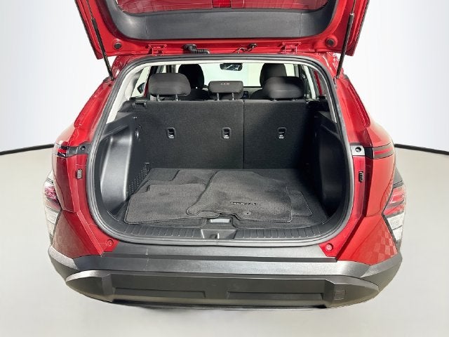 2025 Hyundai Kona SE
