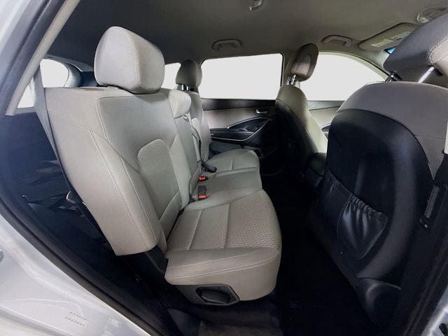 2018 Hyundai Santa Fe SE