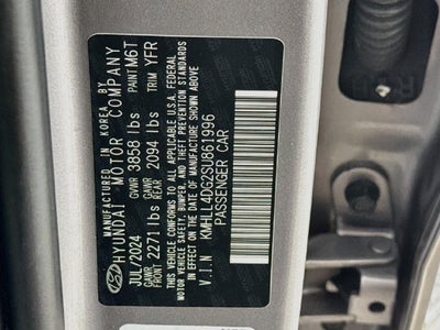 2025 Hyundai Elantra SE
