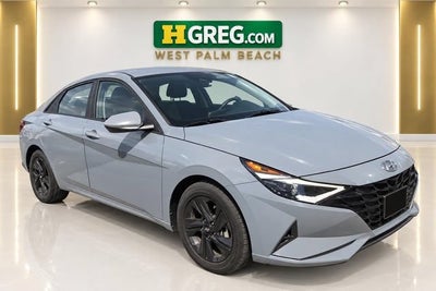 2022 Hyundai Elantra SEL