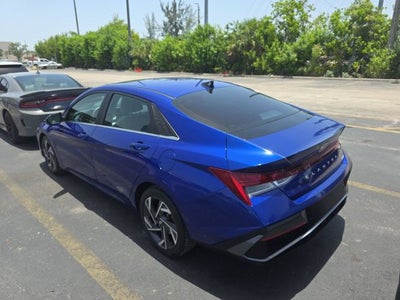 2024 Hyundai Elantra Limited