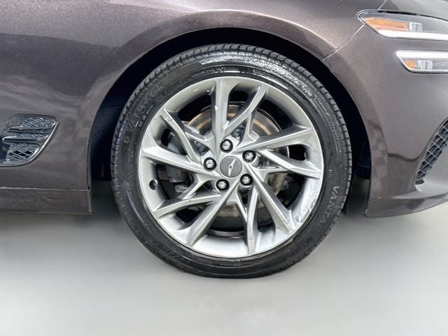 2022 Genesis G70 2.0T