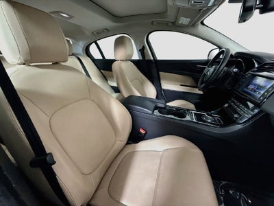 2017 Jaguar XE 25t Premium