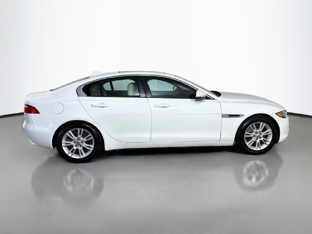 2017 Jaguar XE 25t Premium
