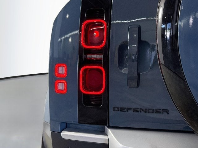 2024 Land Rover Defender 110 S