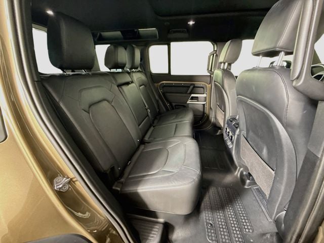2024 Land Rover Defender 110 S
