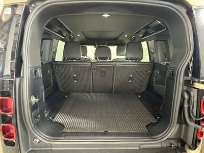 2024 Land Rover Defender 110 S