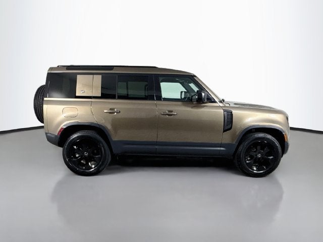 2024 Land Rover Defender 110 S