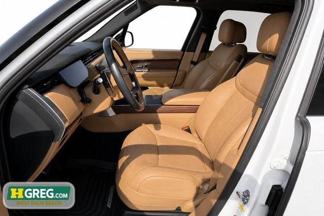 2025 Land Rover Range Rover SE