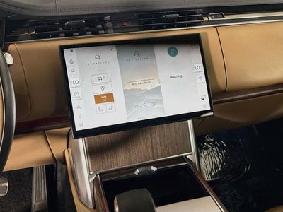 2025 Land Rover Range Rover SE