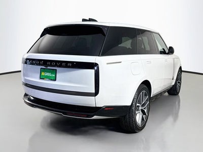 2025 Land Rover Range Rover SE
