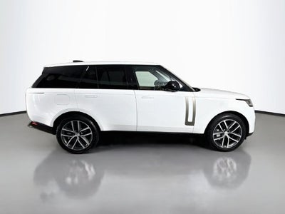 2025 Land Rover Range Rover SE
