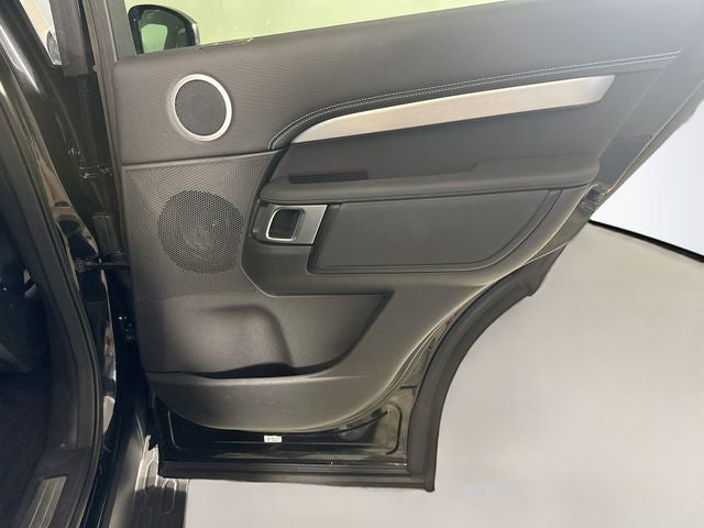 2023 Land Rover Discovery S R-Dynamic