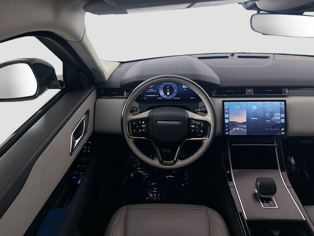 2025 Land Rover Range Rover Velar Dynamic SE