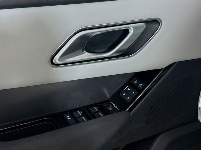 2025 Land Rover Range Rover Velar Dynamic SE