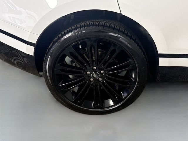 2025 Land Rover Range Rover Velar Dynamic SE