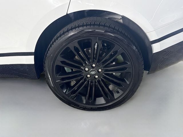 2025 Land Rover Range Rover Velar Dynamic SE