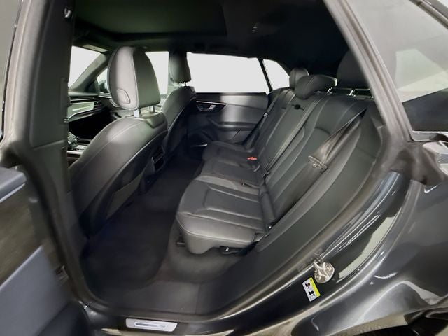 2025 Audi Q8 55 Premium Plus quattro