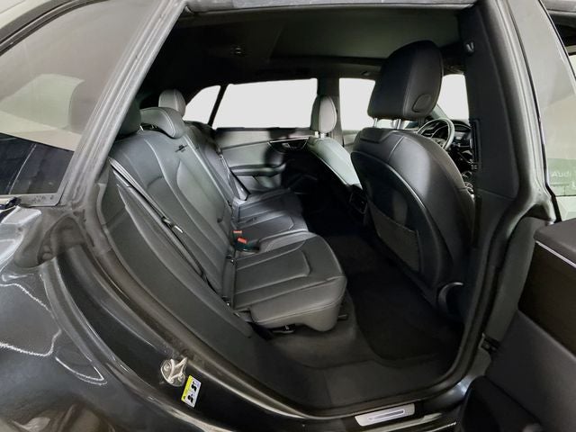2025 Audi Q8 55 Premium Plus quattro