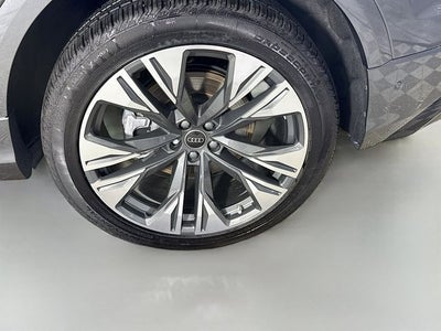 2025 Audi Q8 55 Premium Plus quattro