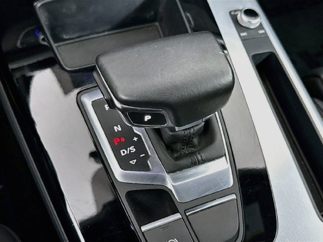 2025 Audi Q5 45 S line Premium quattro