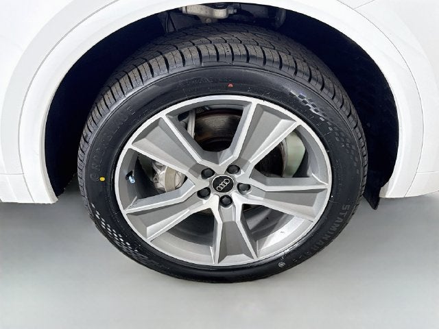2025 Audi Q5 45 S line Premium quattro