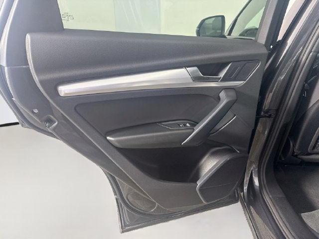 2025 Audi Q5 45 S line Premium quattro