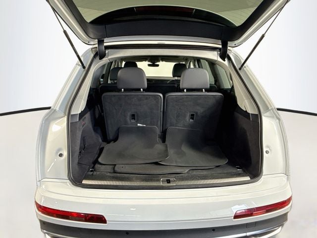 2024 Audi Q7 45 Premium Plus quattro