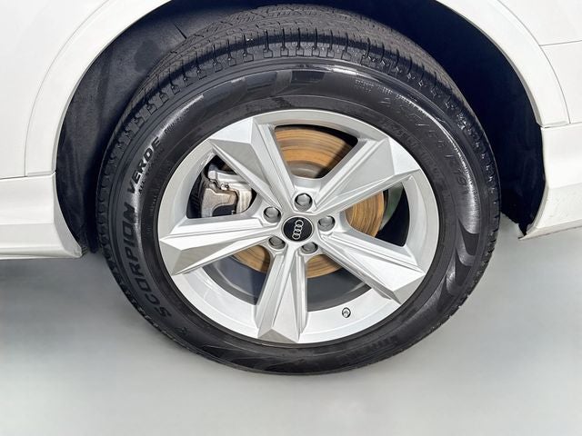 2024 Audi Q7 45 Premium Plus quattro