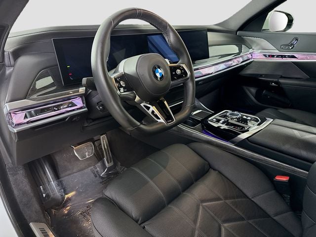 2025 BMW 7 Series 740i