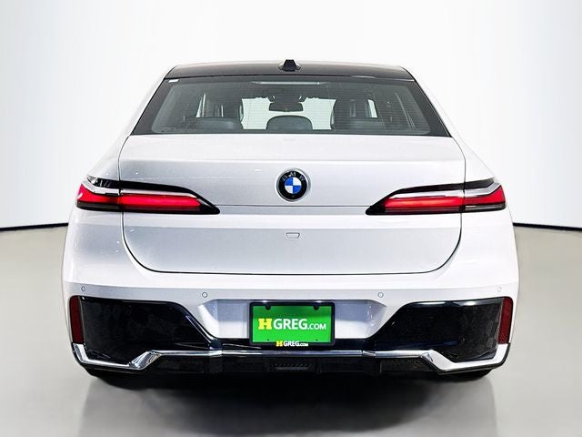 2025 BMW 7 Series 740i