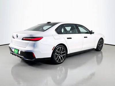 2025 BMW 7 Series 740i