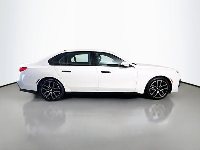 2025 BMW 7 Series 740i