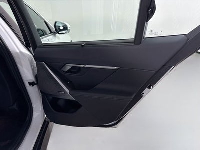 2024 BMW 5 Series 530i