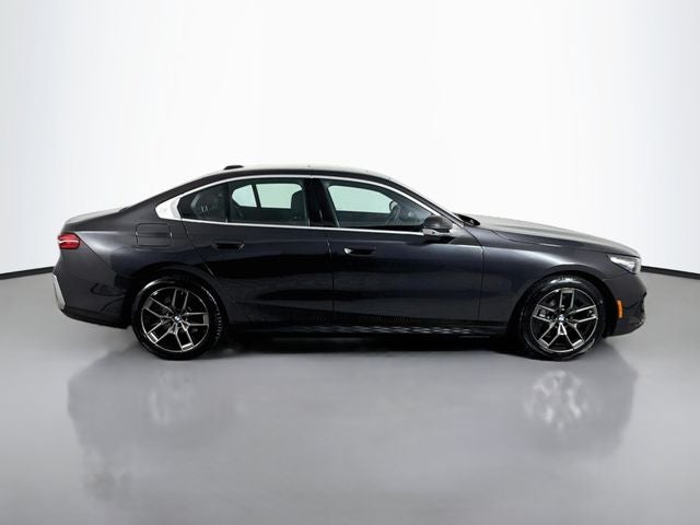 2026 BMW 5 Series 530i