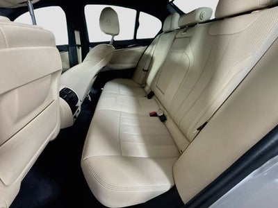 2023 BMW 5 Series 530i