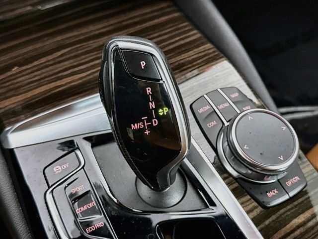 2023 BMW 5 Series 530i