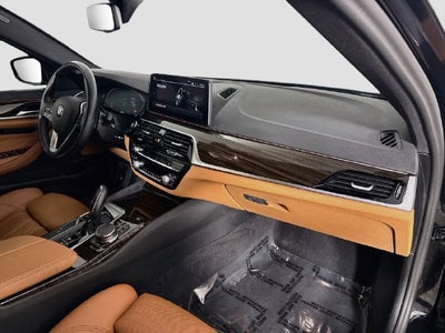 2023 BMW 5 Series 530i