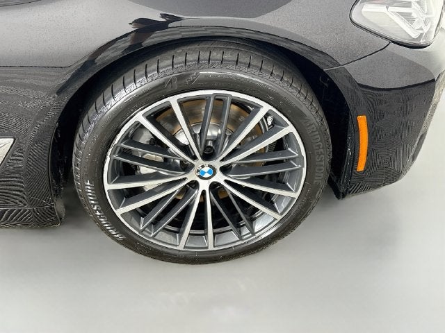 2023 BMW 5 Series 530i
