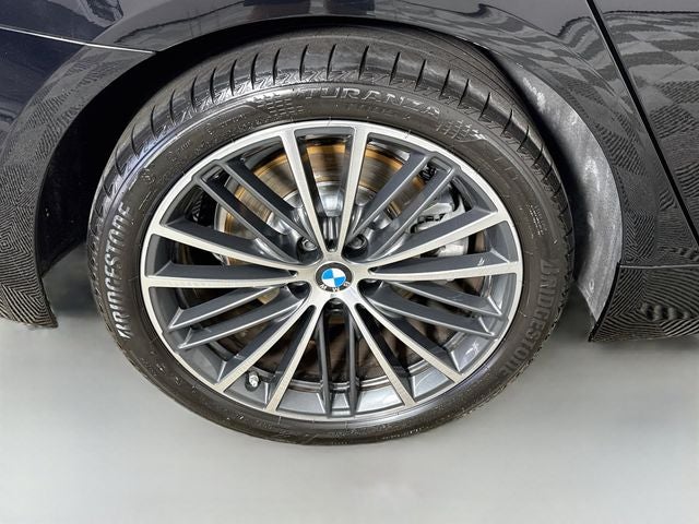 2023 BMW 5 Series 530i