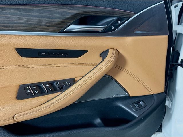 2021 BMW 5 Series 530i