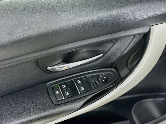 2018 BMW 3 Series 320i