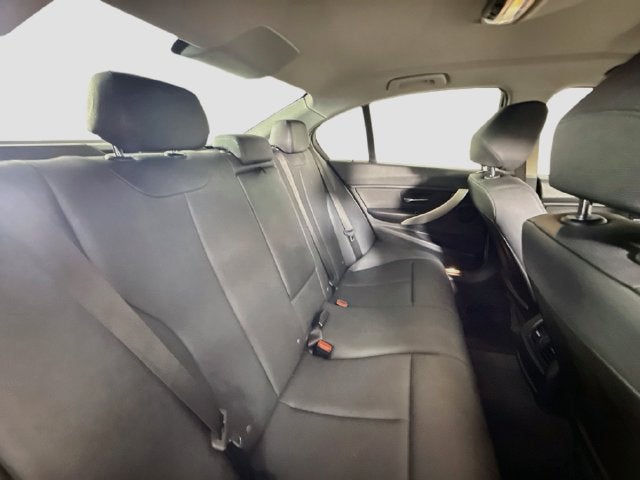 2018 BMW 3 Series 320i