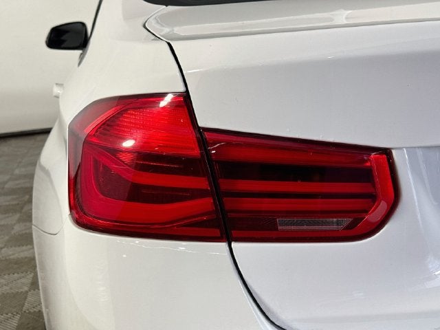 2018 BMW 3 Series 320i